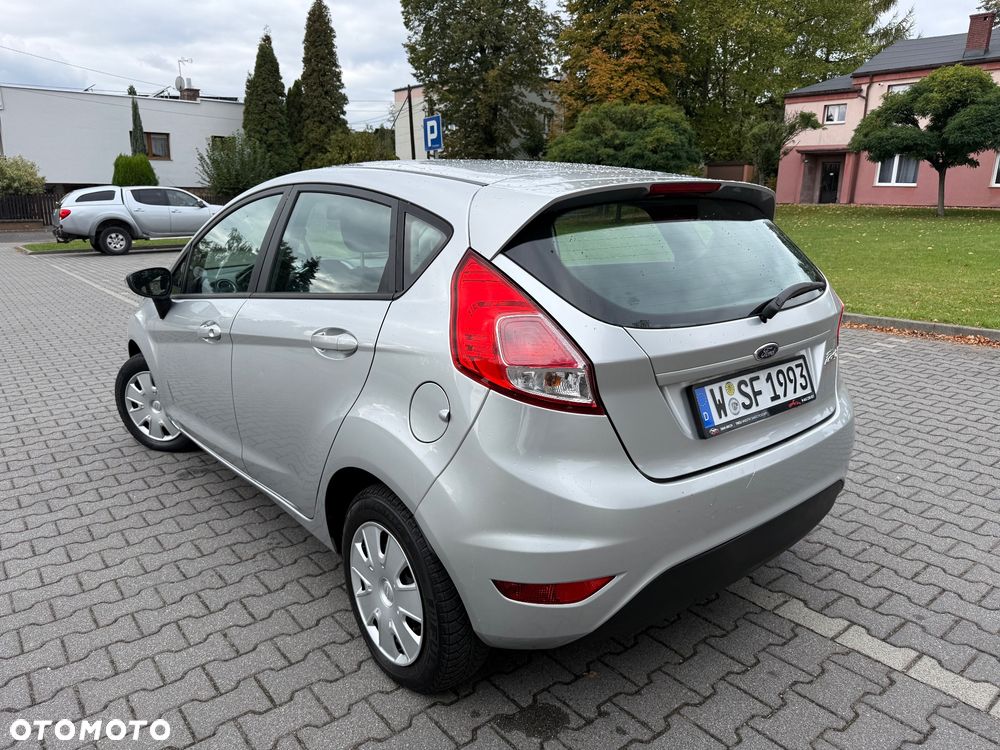 Ford Fiesta - 15