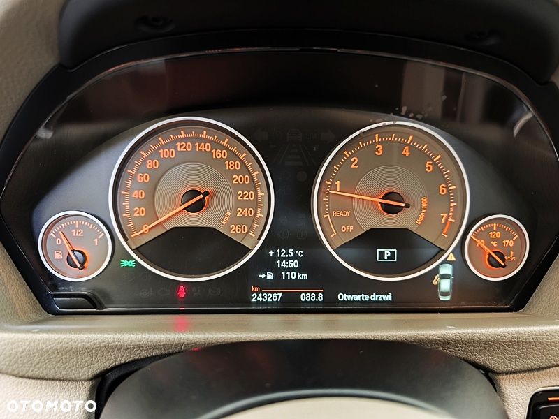 BMW Seria 3 320i Modern Line - 25