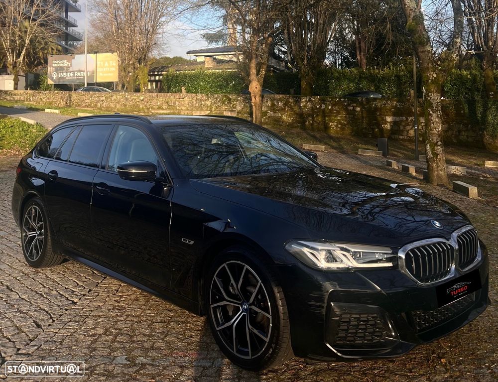 BMW 530 e Pack Desportivo M - 3