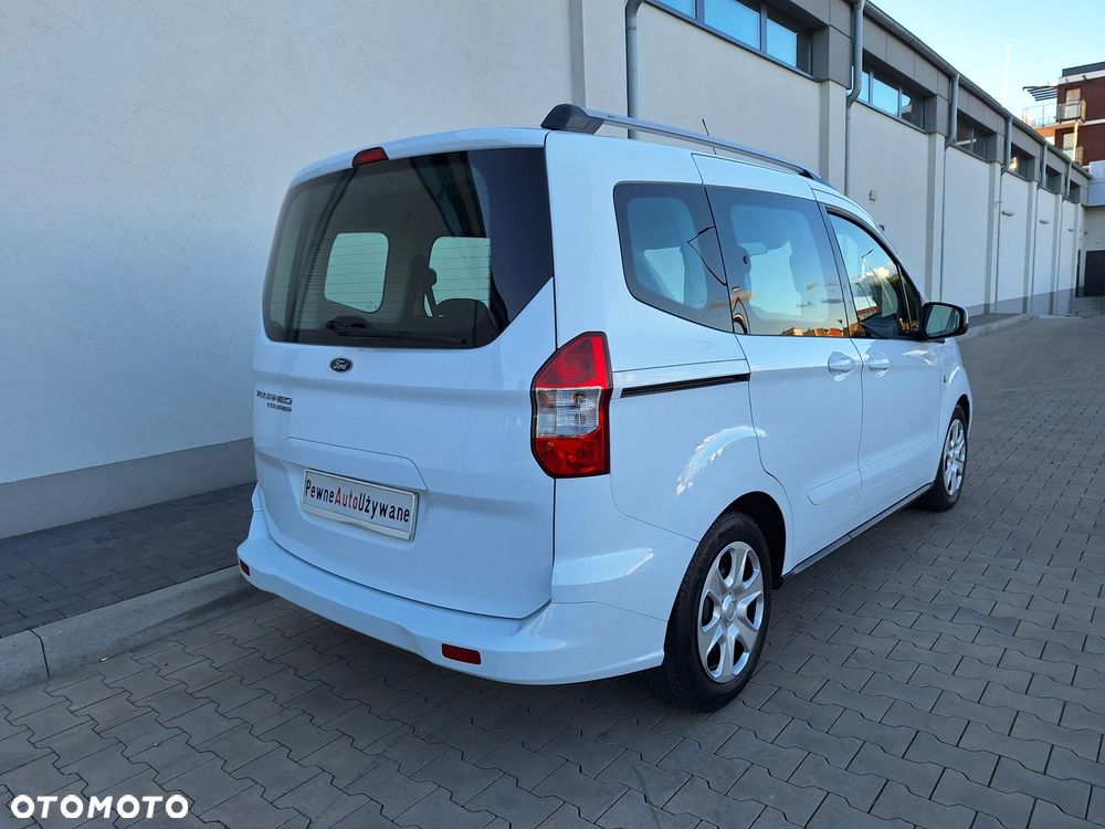 Ford Tourneo Courier 1.5 TDCi Trend - 17