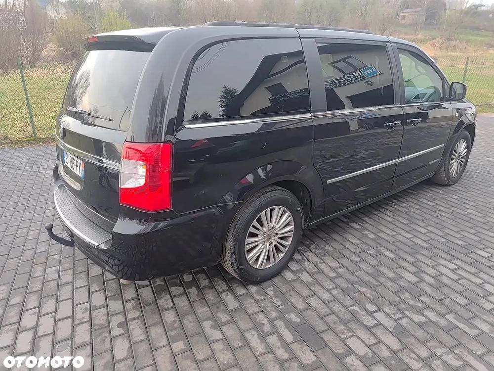 Lancia Voyager 2.8CRD Platinum - 11
