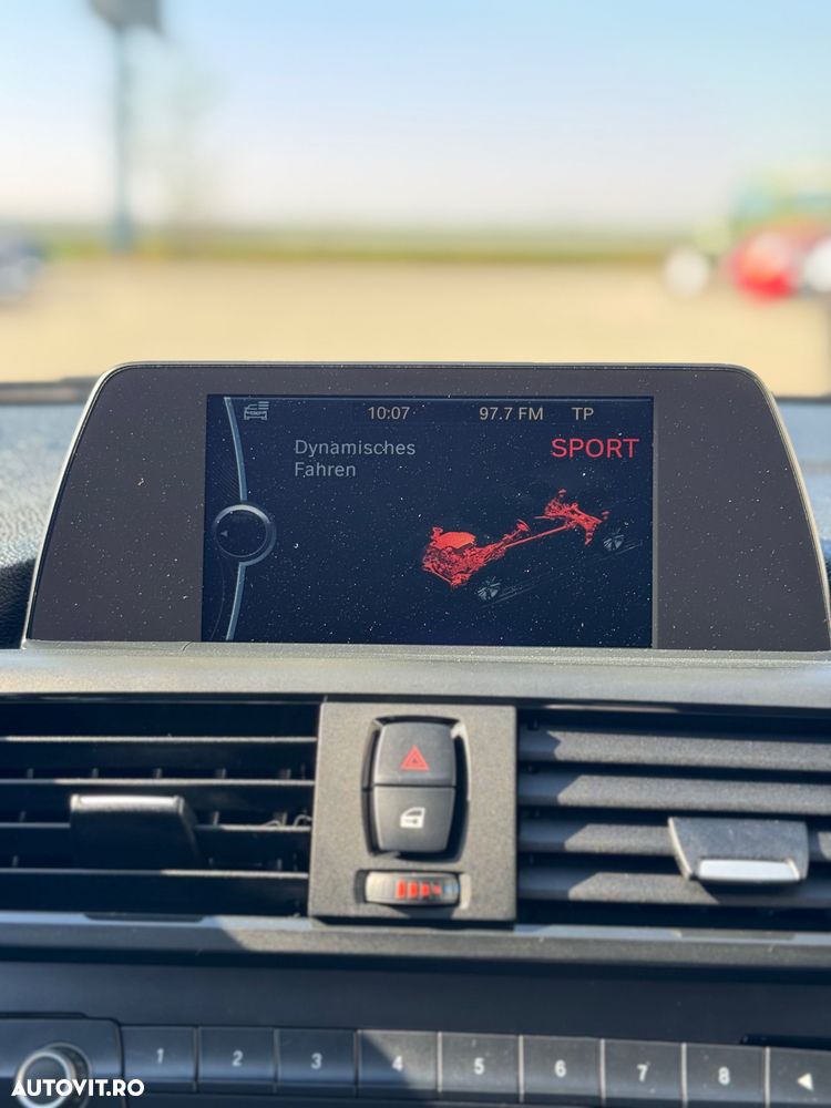 BMW Seria 1 116i - 13