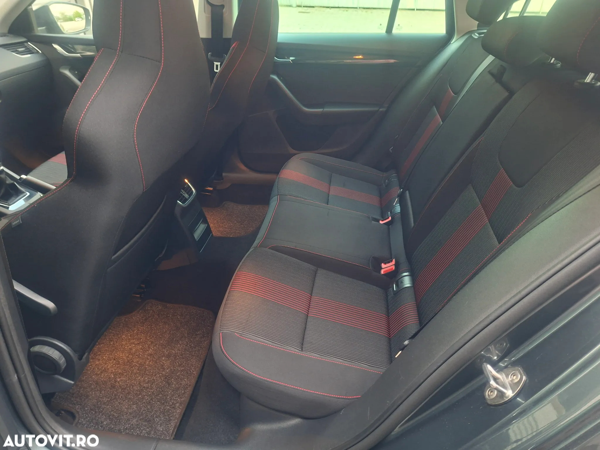 Skoda Octavia Combi 1.6 TDI Green tec Active - 9
