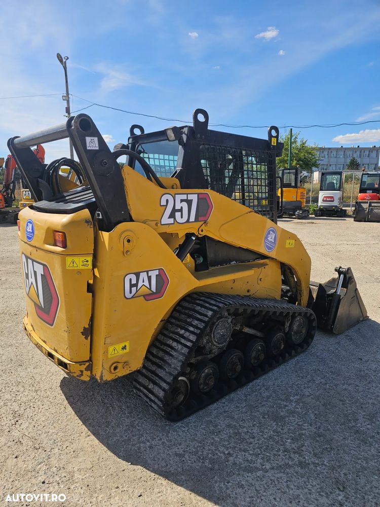 Caterpillar Cat 257B  bobcat miniincarcator frontal minivola compact senile - 11