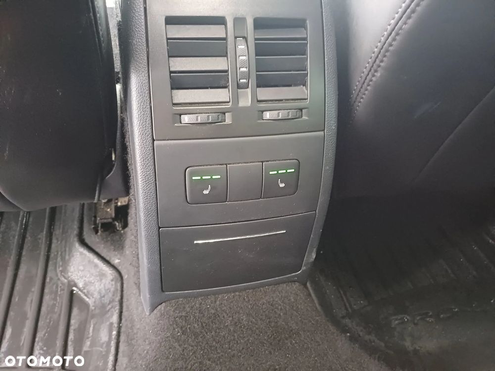 Skoda Octavia 2.0 TDI DPF Elegance - 12