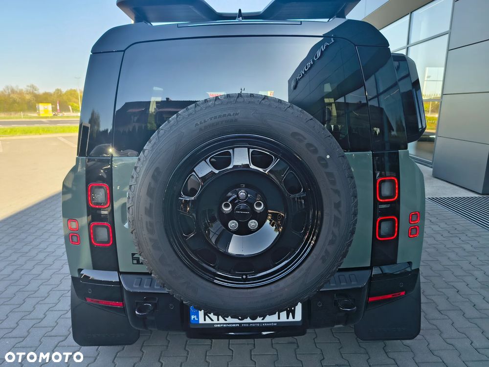 Land Rover Defender - 10