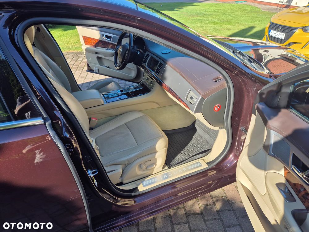 Jaguar XF 3.0 V6 D S Premium Luxury - 17