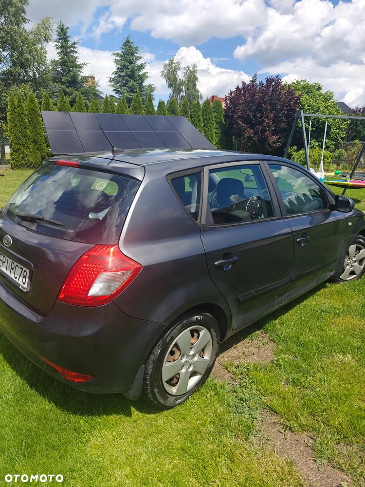 Kia Ceed 1.4 Comfort + - 3