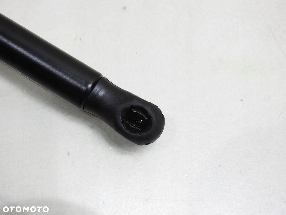 SIŁOWNIK TELESKOP PODŁOGI BAGAŻNIKA VOLVO V70 III - 2