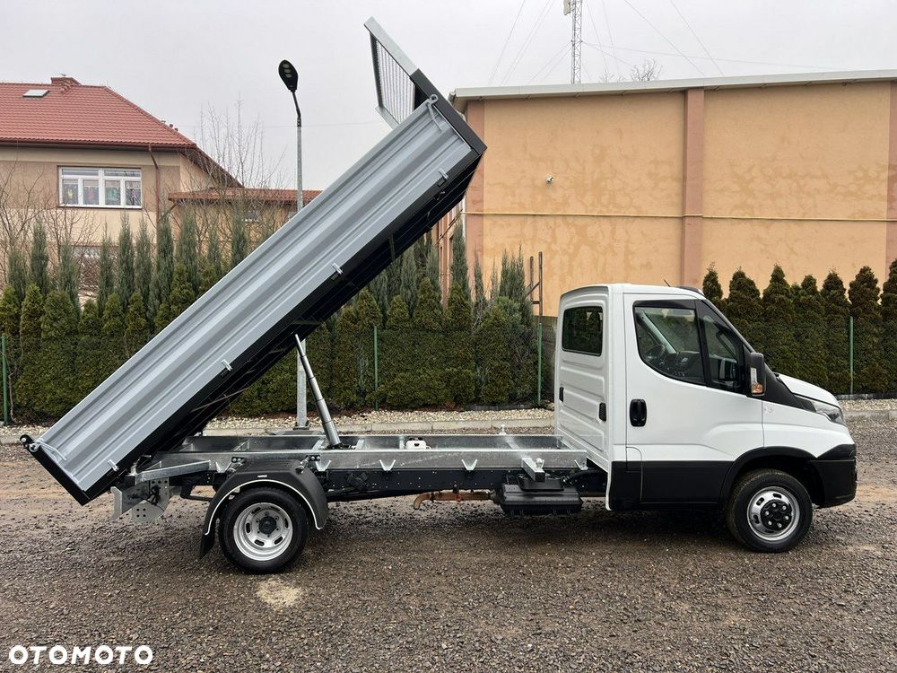 Iveco Daily - 18