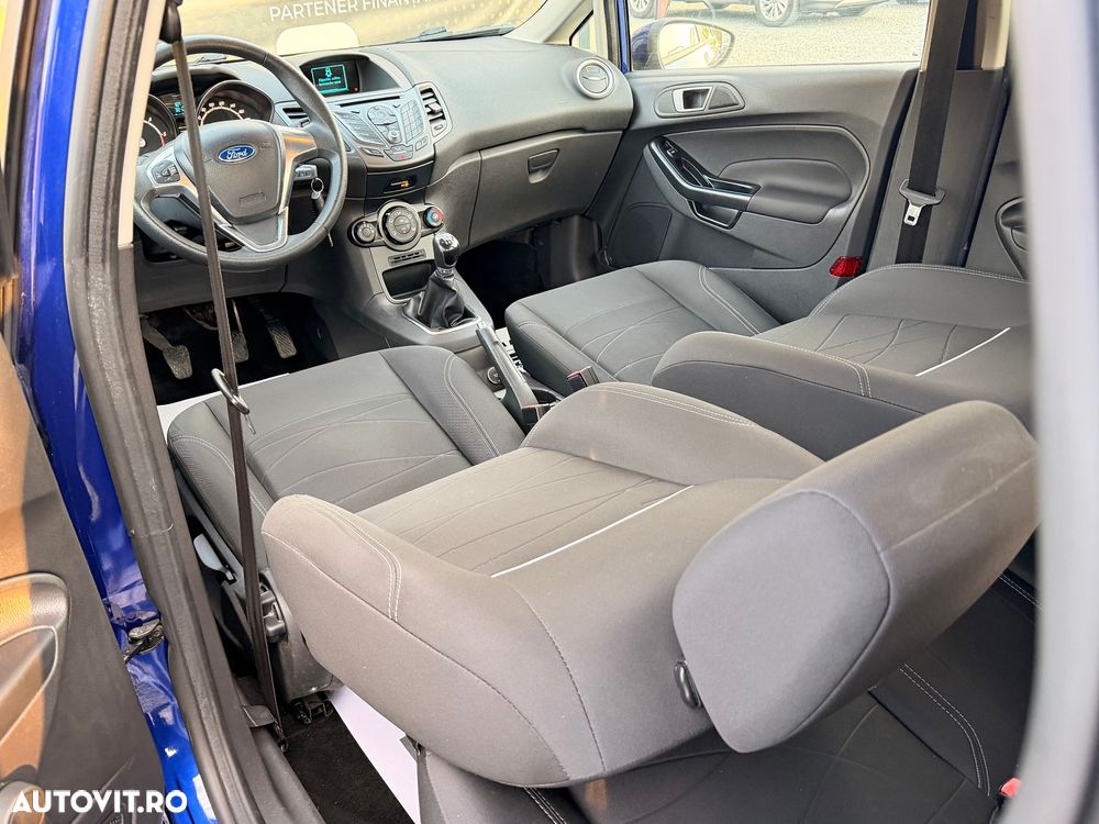 Ford Fiesta 1.5 TDCi St&St Ambiente - 21