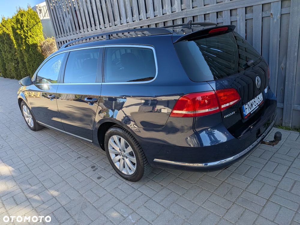 Volkswagen Passat - 8