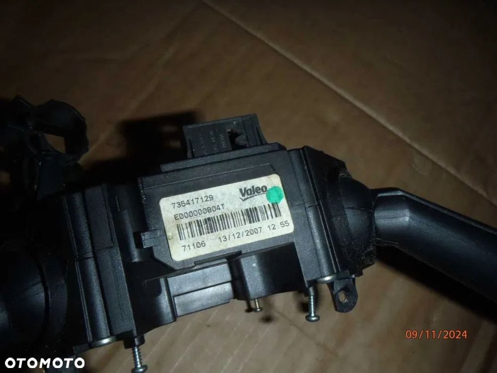 PRZEŁĄCZNIK ZESPOLONY świateł FIAT LINEA fiorino Qubo grande punto evo - 2