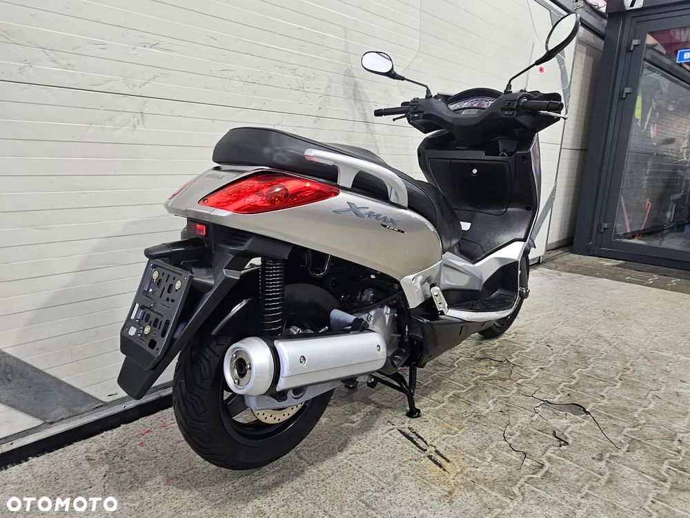 Yamaha X-max - 22