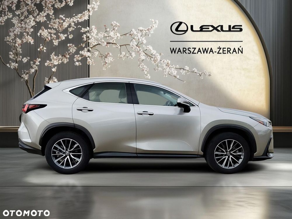 Lexus NX 350h Elegance 2WD - 8