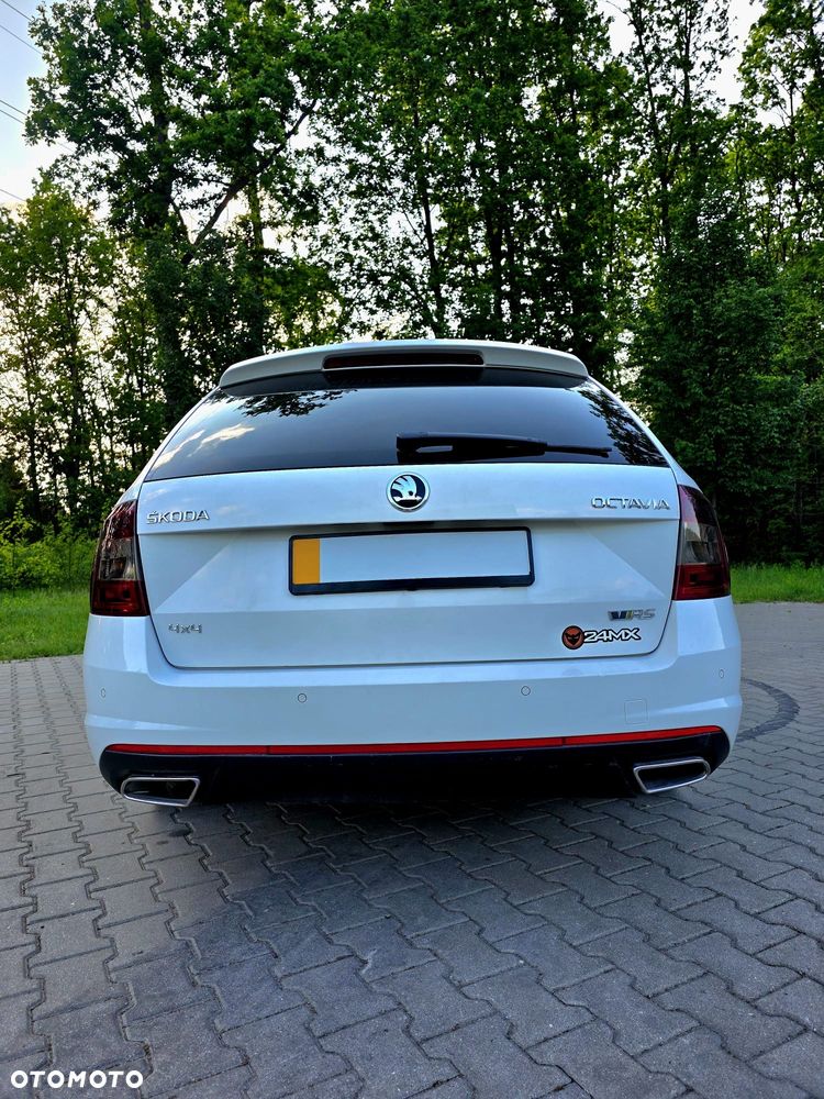 Skoda Octavia 2.0 TDI RS Challenge DSG - 15