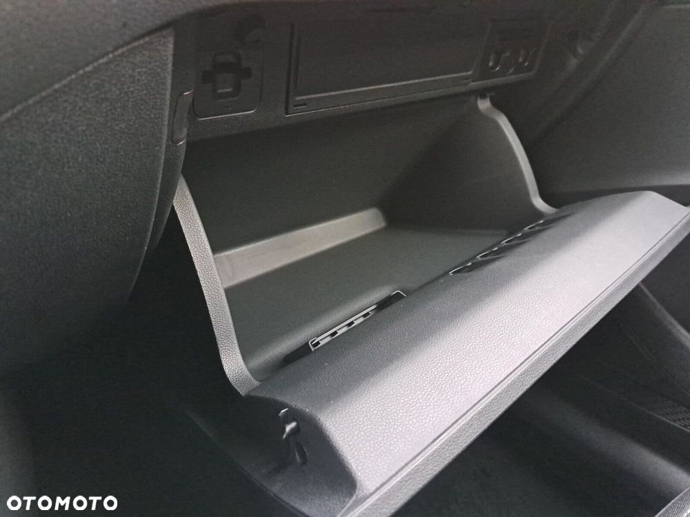 Volkswagen Taigo - 31