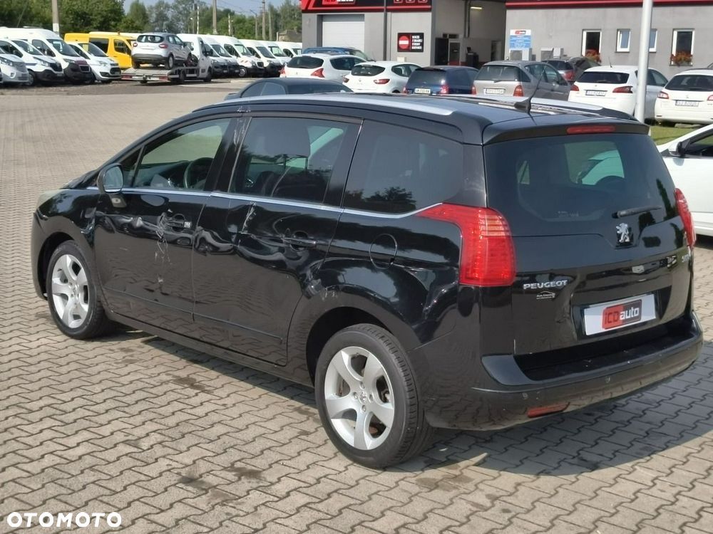 Peugeot 5008 - 5