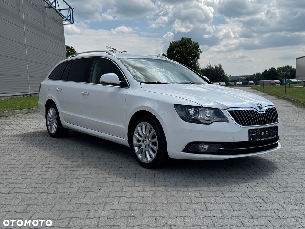 Skoda Superb 2.0 TDI Elegance DSG - 6