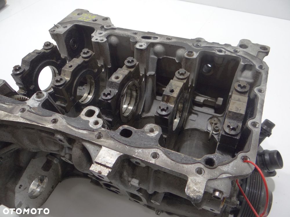 BLOK SILNIKA BMW F10 2.0 D N47D20C 7810596 - 2