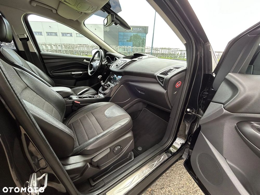 Ford Kuga - 28