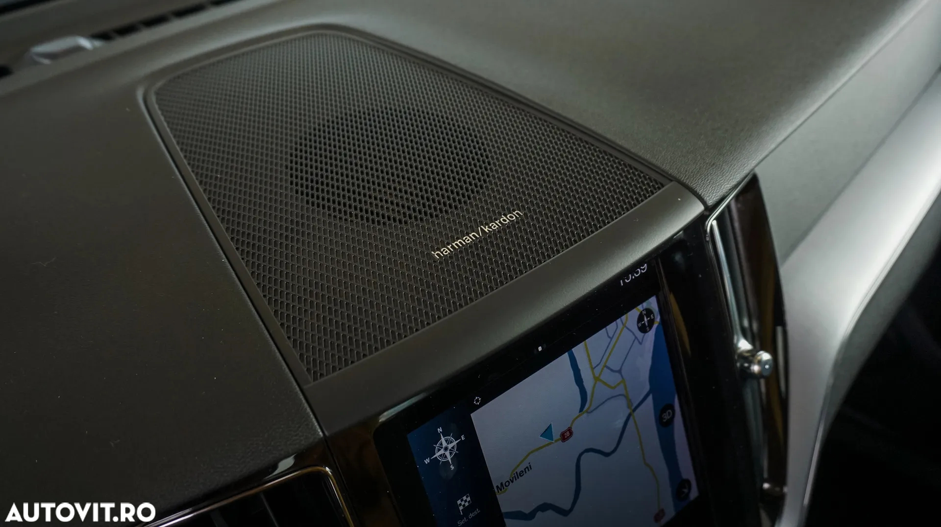 Volvo XC 60 B4 D AWD Geartronic Momentum - 24