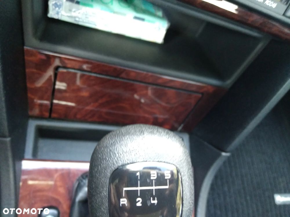 Mercedes-Benz Klasa C 180 Classic - 15