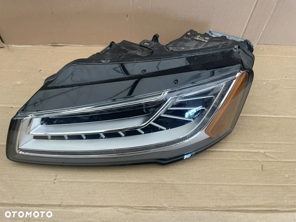 Audi A8 D4 4H lift reflektor lewy full led USA