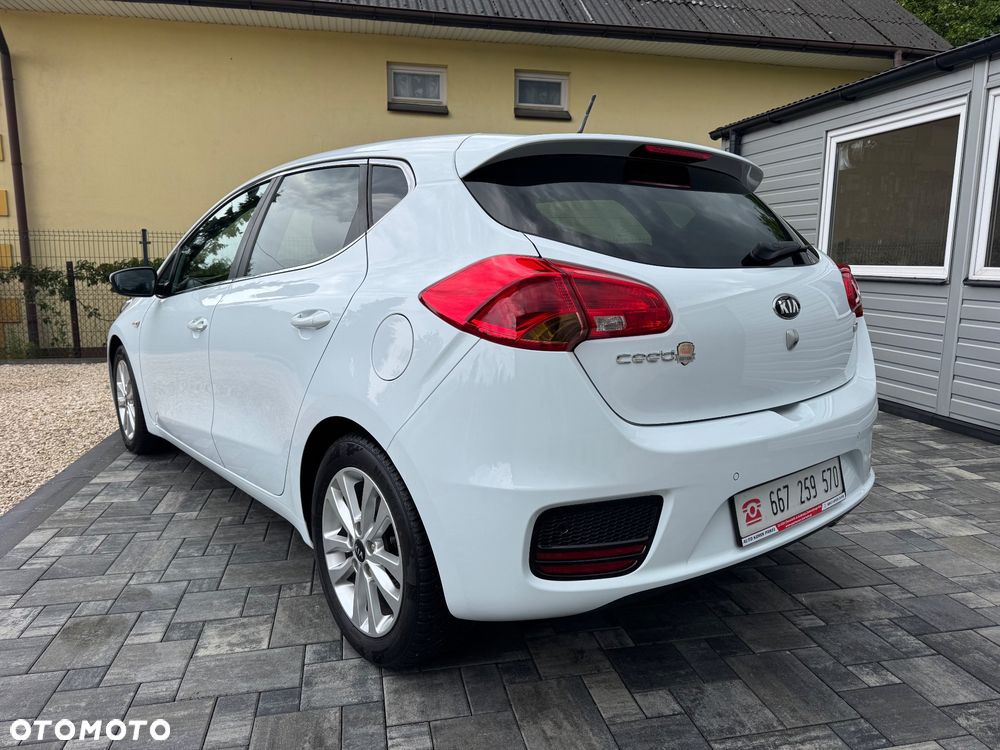 Kia Ceed 1.4 CVVT ISG Dream-Team Edition - 8