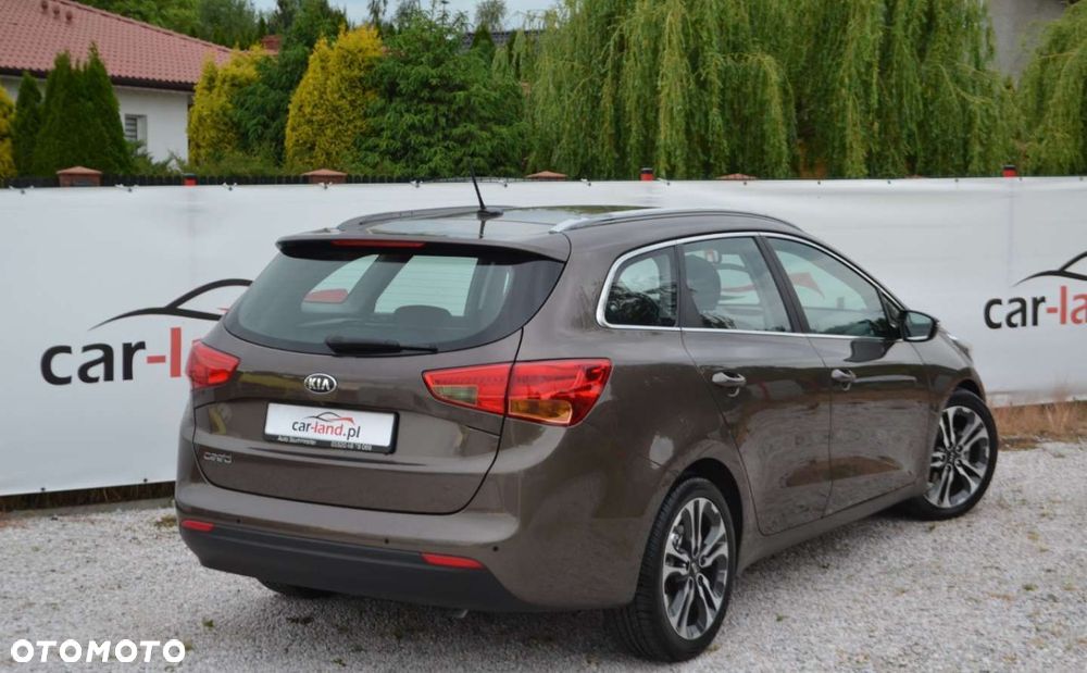 Kia Ceed - 13