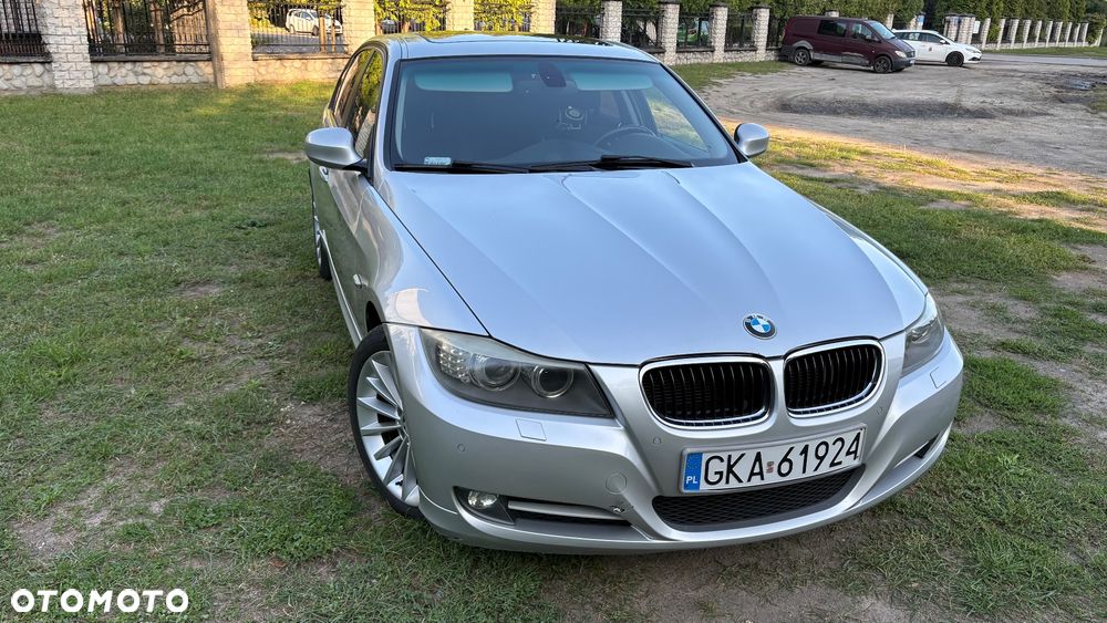 BMW Seria 3 320i - 26