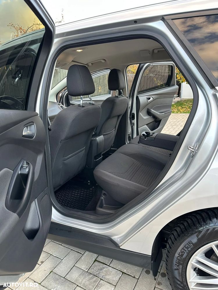 Ford Focus 1.5 EcoBlue Start-Stopp-System TITANIUM - 17