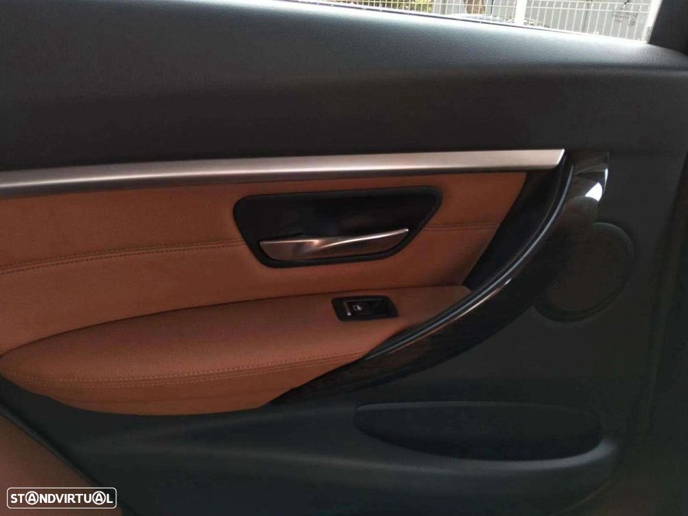 BMW 320 d Touring Line Luxury Auto - 21