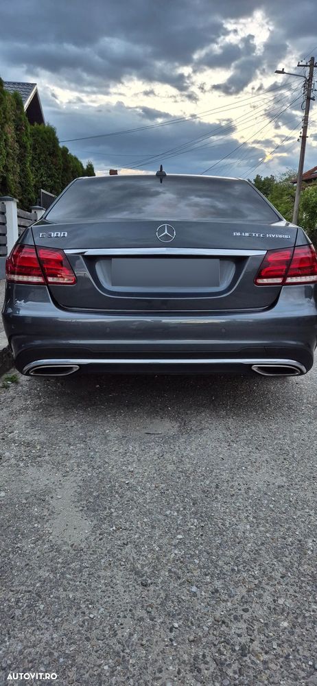 Mercedes-Benz E - 6