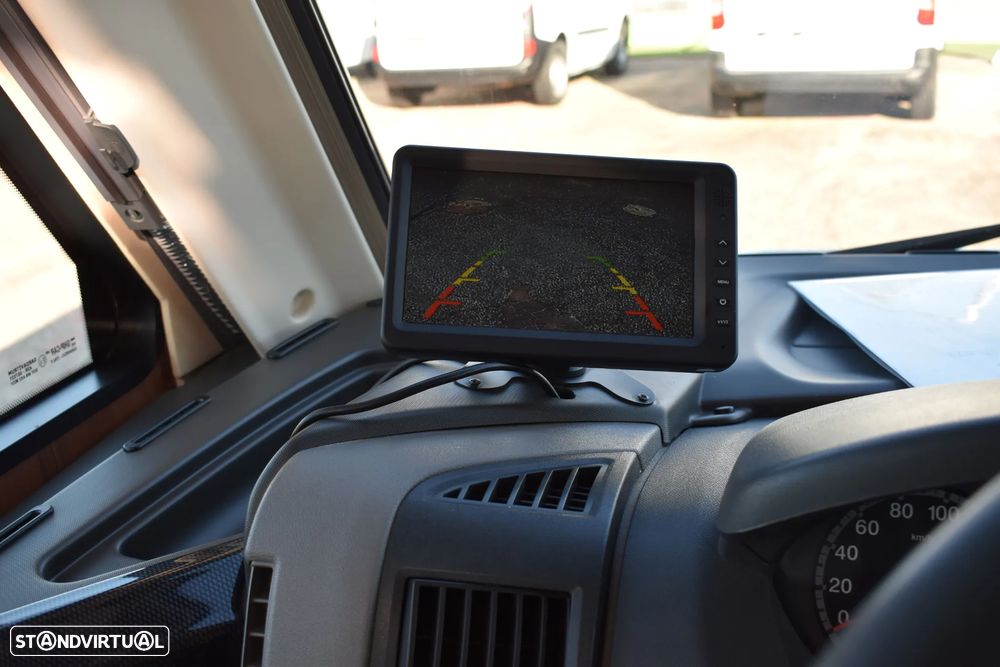 McLouis Nevis 872 - 25