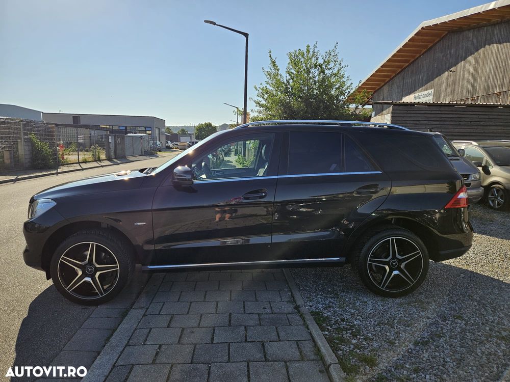 Mercedes-Benz ML 250 BlueTEC 4MATIC 7G-TRONIC - 7