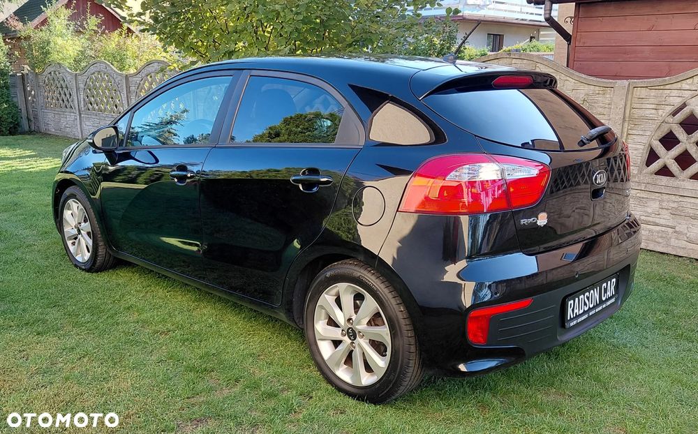 Kia Rio - 8