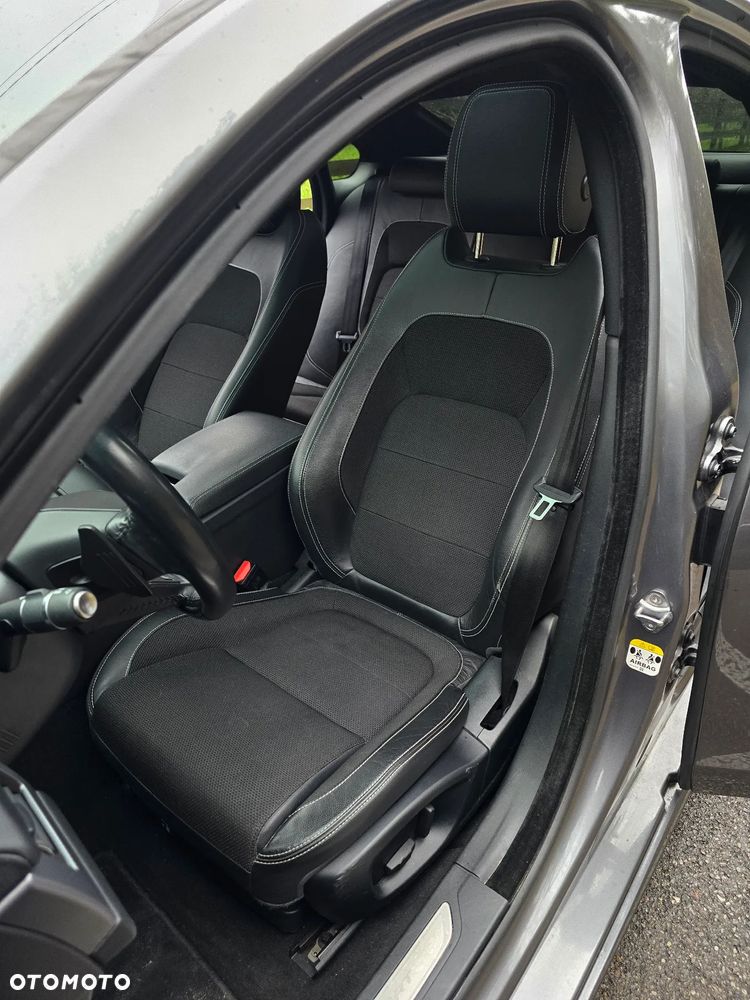 Jaguar XF 2.0 i4D AWD R-Sport - 21