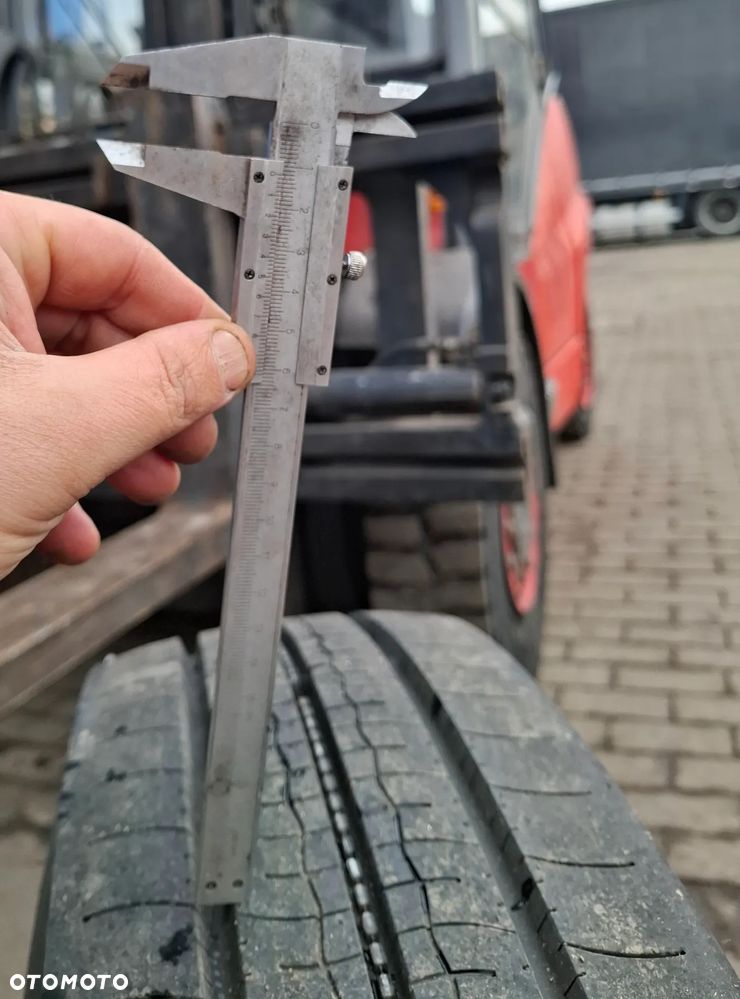 Felga z oponą Bridgestone R-STEER 002 rozmiar 215/75 R17.5 - 7