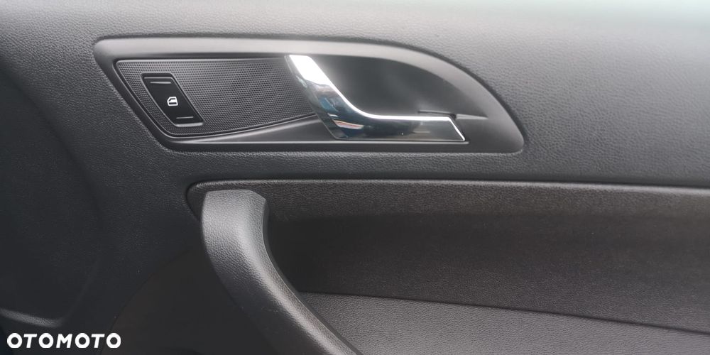 Skoda Yeti 2.0 TDI 4x4 Experience PLUS EDITION - 30