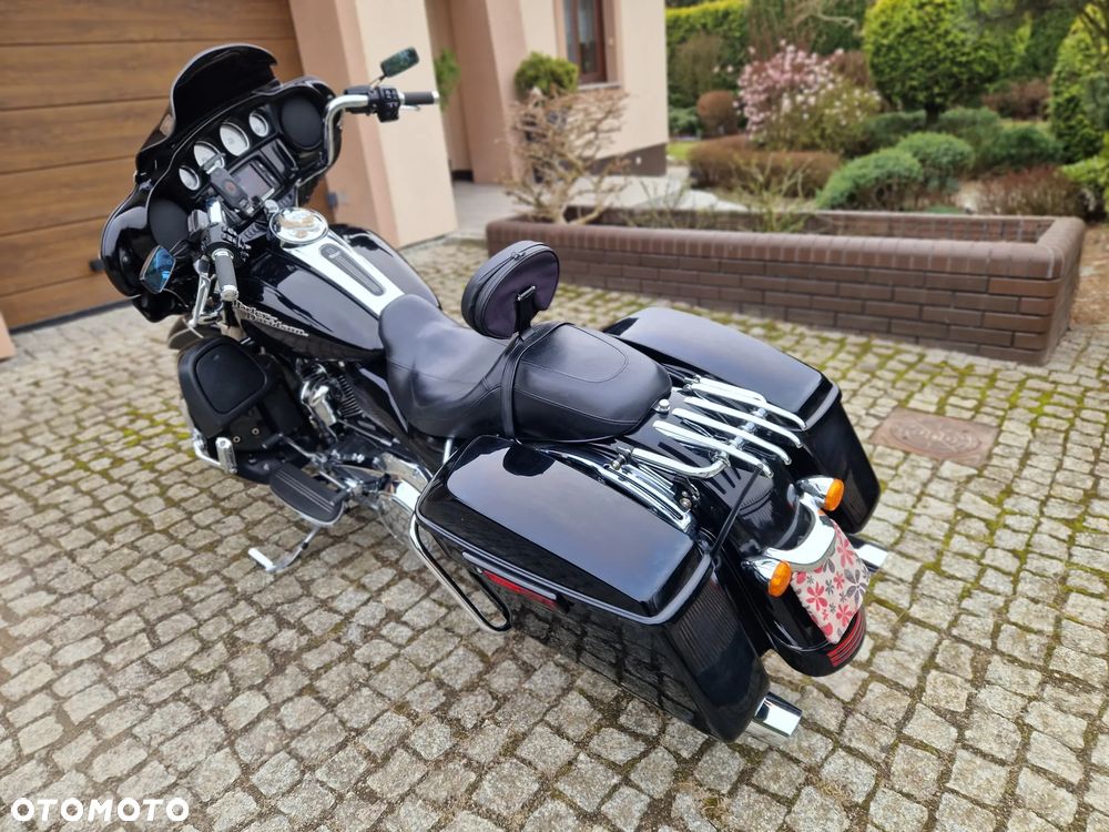 Harley-Davidson Touring Street Glide - 4