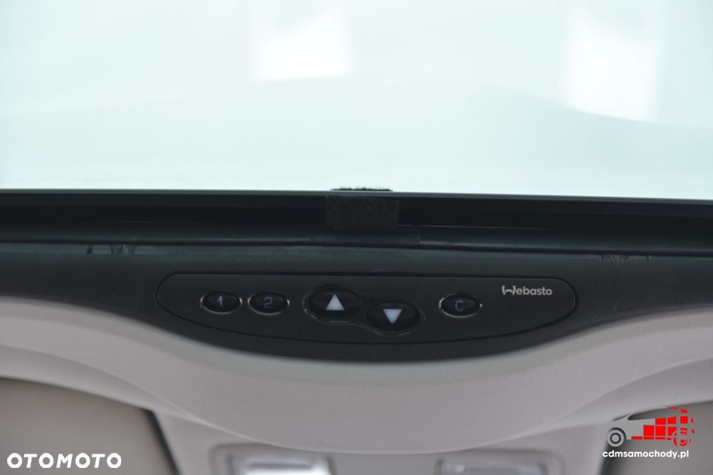 Kia Venga - 36