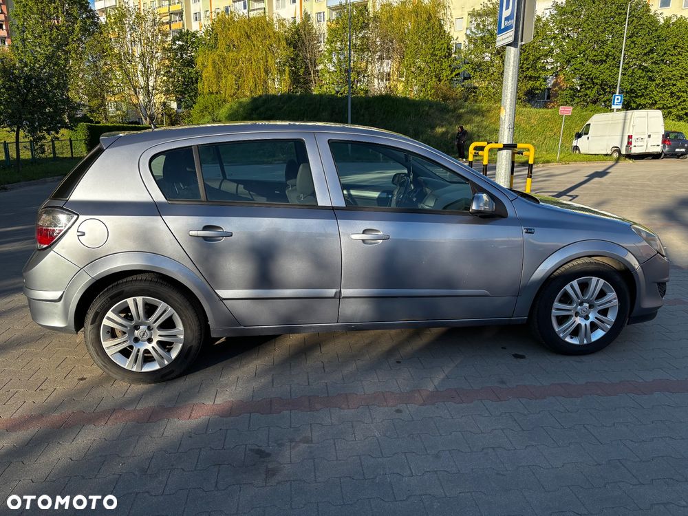 Opel Astra 1.4 - 6