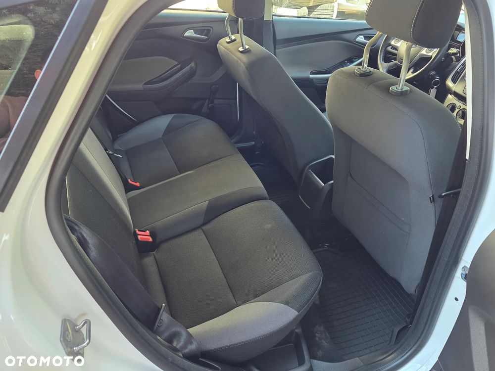 Ford Focus 1.6 TI-VCT Ambiente - 22