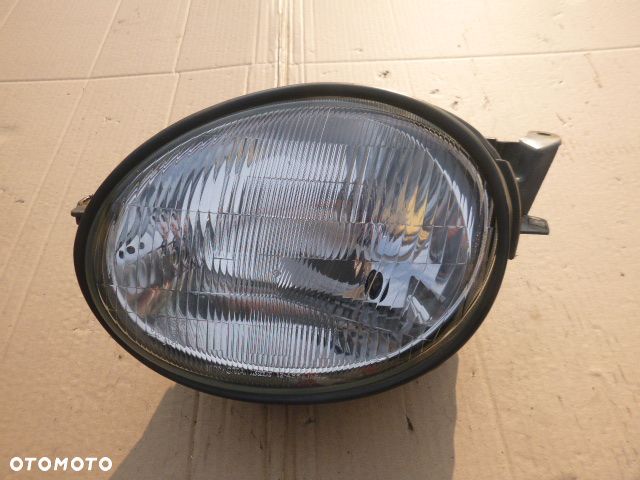 LAMPA LEWY PRZÓD LEWA PRZEDNIA TOYOTA COROLLA E11 - 2