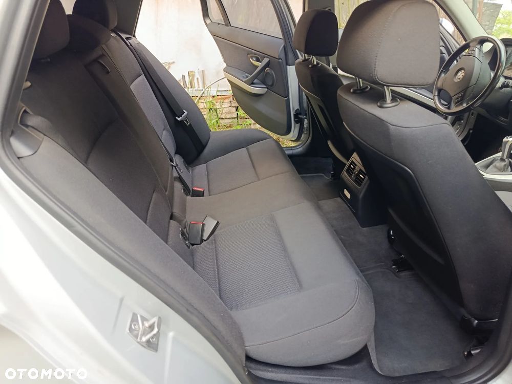 BMW Seria 3 318d DPF - 10