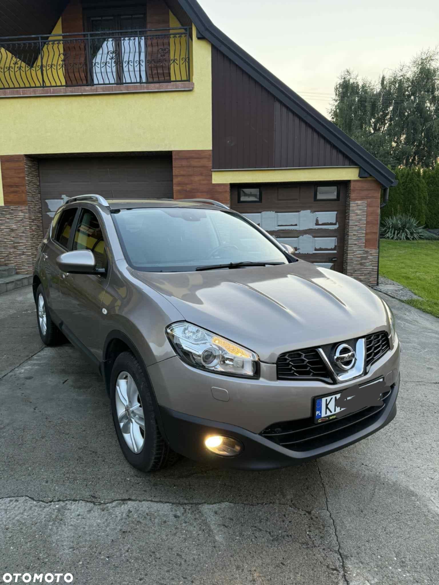 Nissan Qashqai - 1
