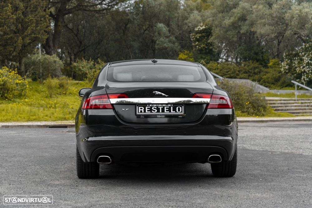 Jaguar XF 3.0 D V6 Luxury - 5