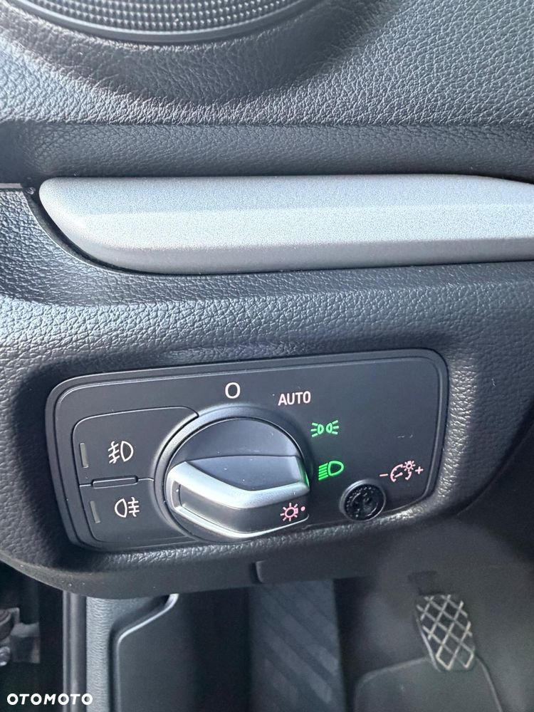 Audi A3 Limousine 2.0 TDI (clean diesel) quattro Ambiente - 21
