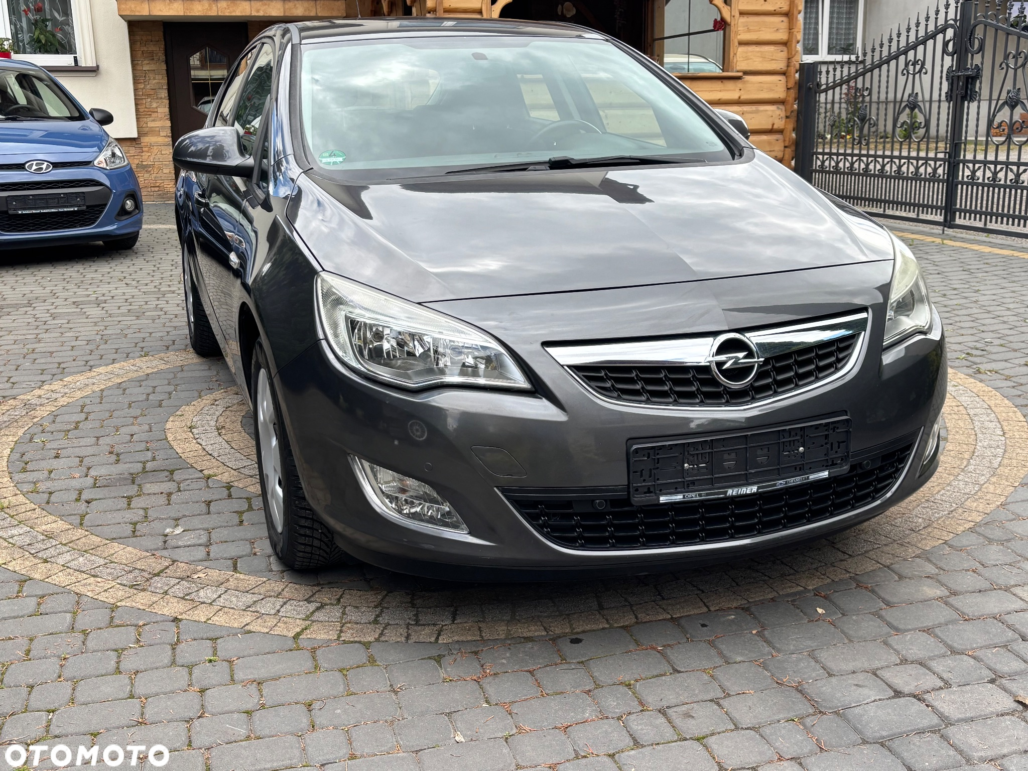 Opel Astra 1.4 EcoFLEX Design Edition - 2